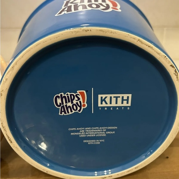 KITH TREATS for Chips Ahoy! Ice Cream Swirl Cookie Jar - Picture 4 of 4